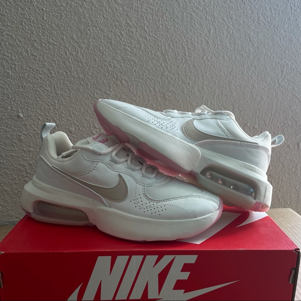 Nike Air Max Verona ‘Summit White Fossil’